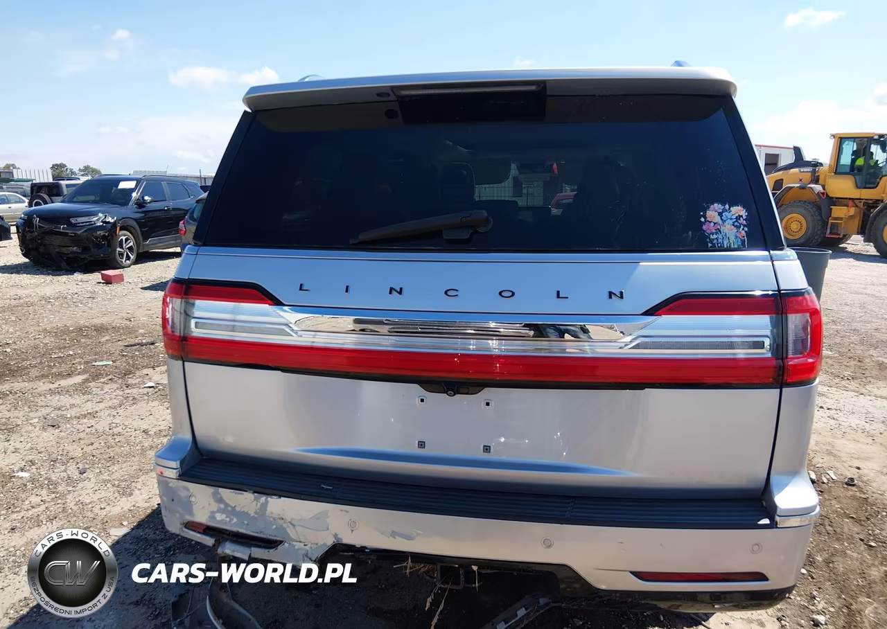 2018 Lincoln Navigator L Black Label VIN:5LMJJ3TT4JEL18385 - 16