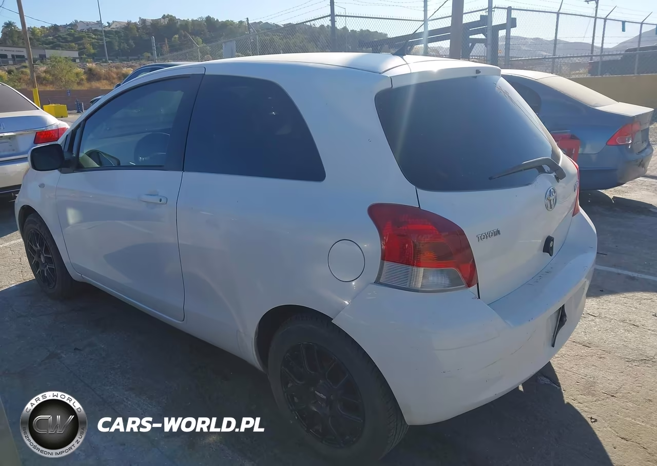 2009 Toyota Yaris VIN:JTDJT903X95225097 - 3