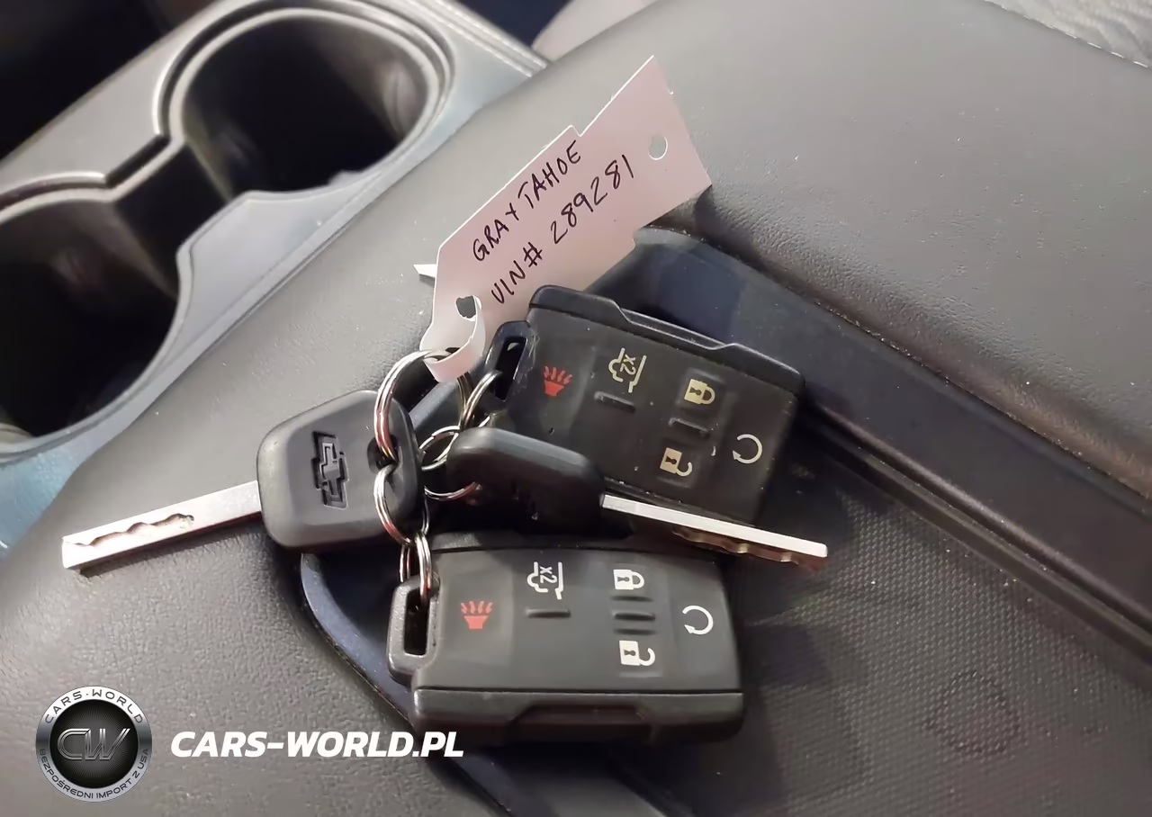 2018 Chevrolet Tahoe Ls VIN:1GNSKAKC1JR289281 - 11