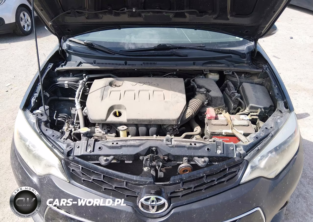 2015 Toyota Corolla S VIN:5YFBURHE8FP327133 - 10