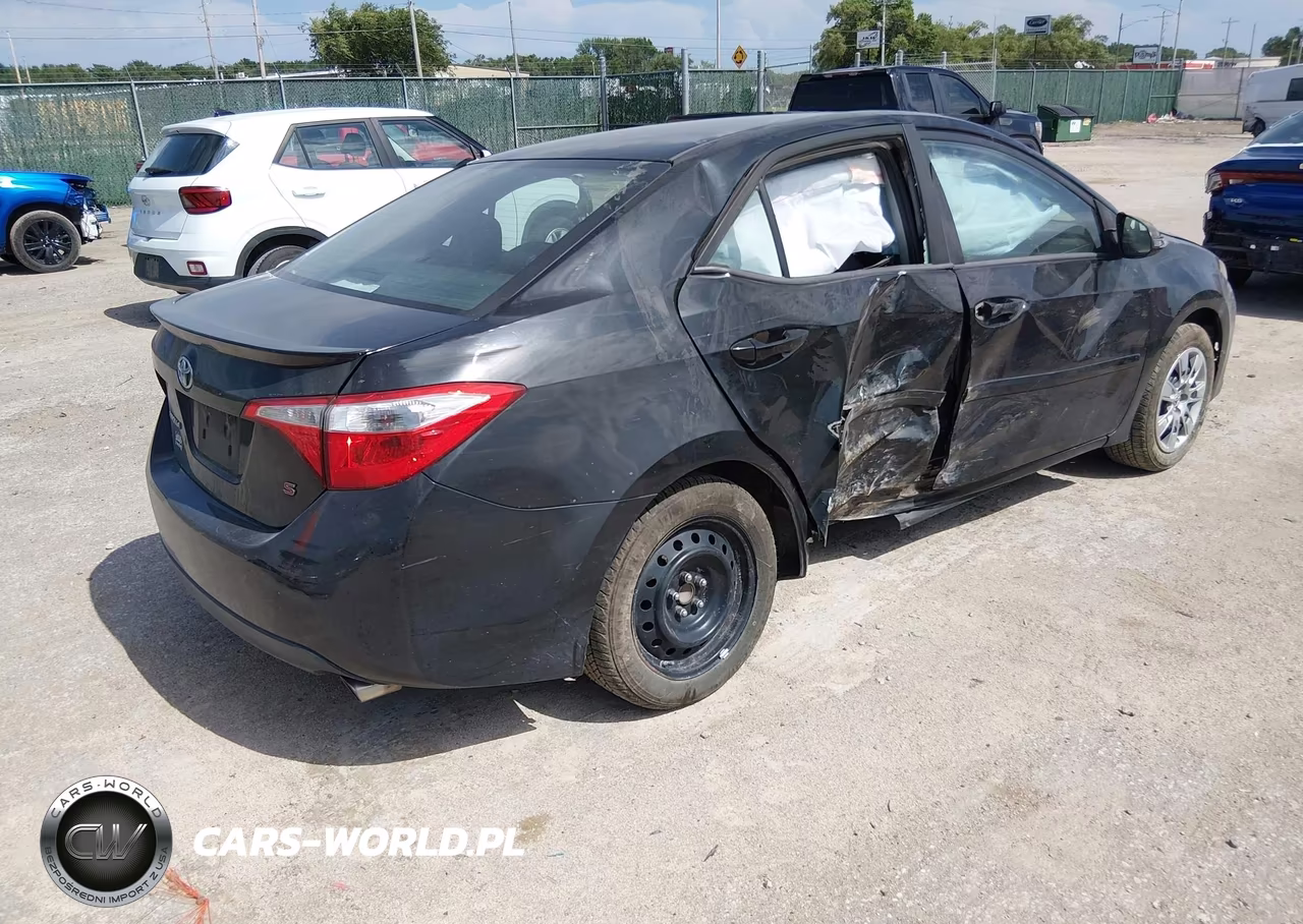 2015 Toyota Corolla S VIN:5YFBURHE8FP327133 - 4
