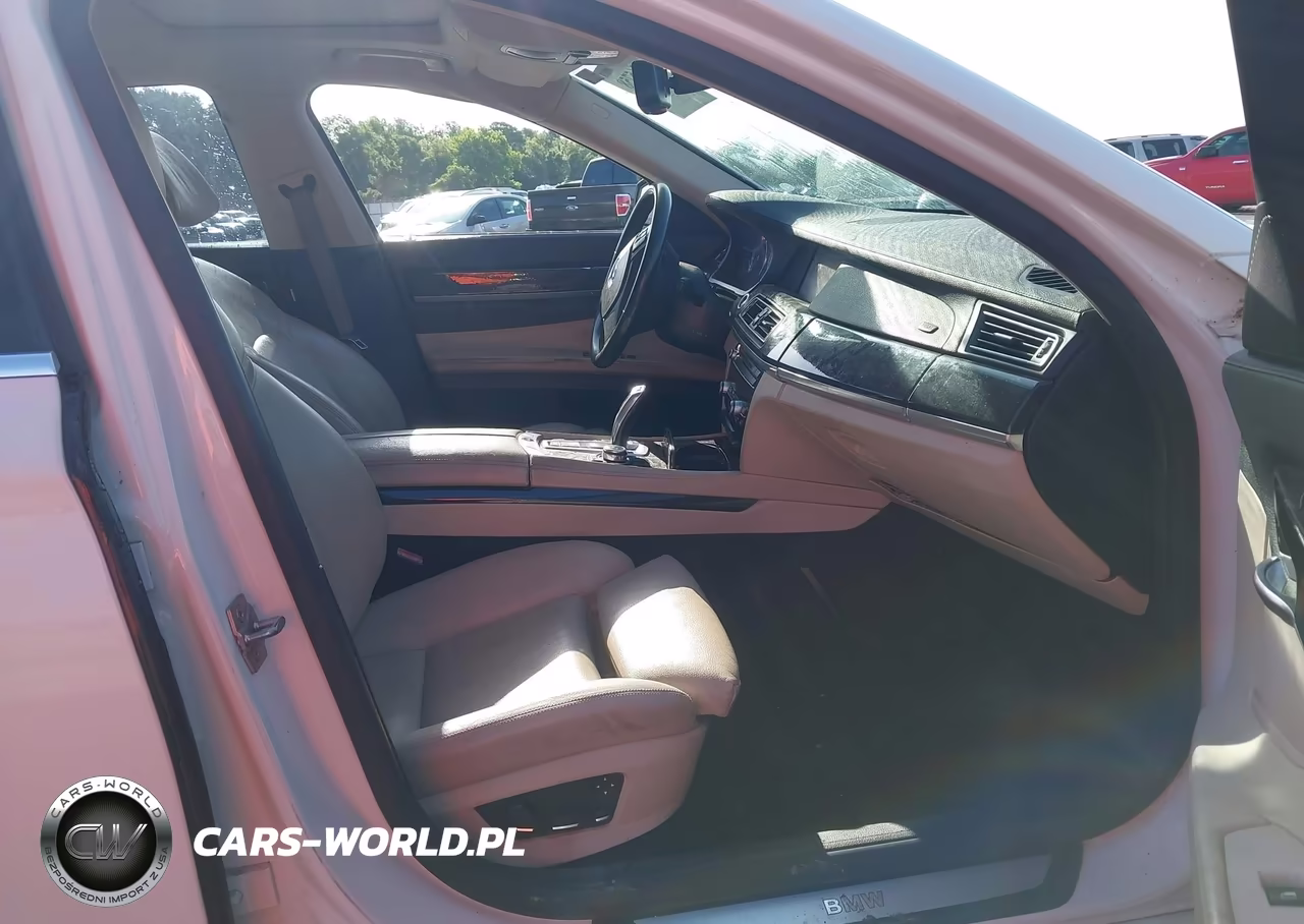 2011 BMW 740I VIN:WBAKA4C51BC392439 - 5