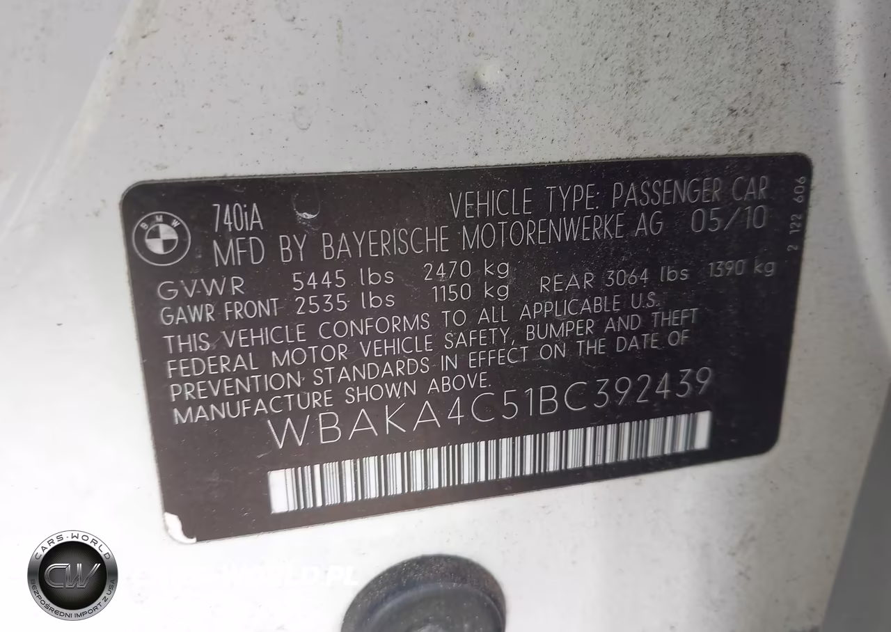 2011 BMW 740I VIN:WBAKA4C51BC392439 - 9