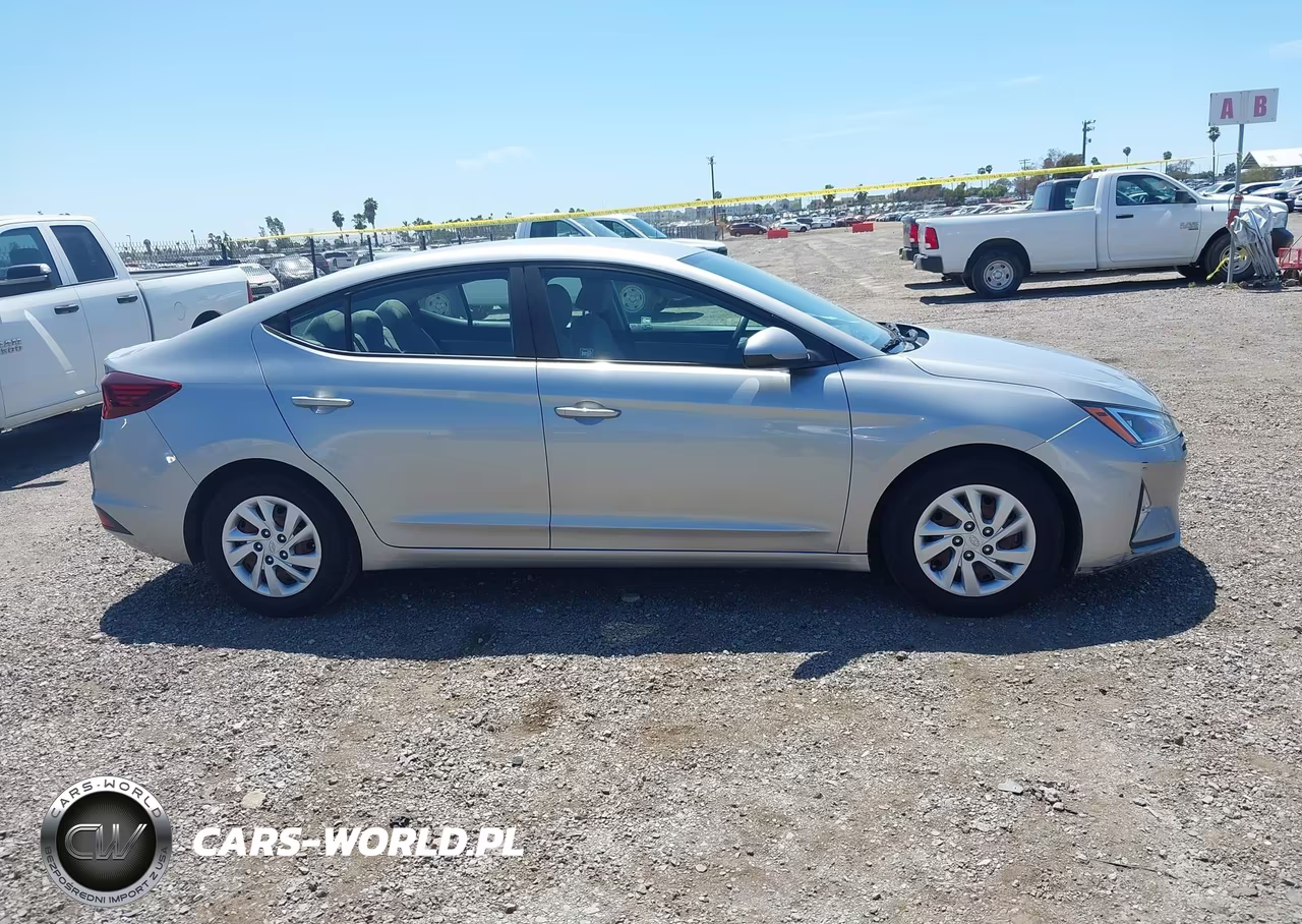 2020 Hyundai Elantra Se VIN:5NPD74LFXLH600875 - 17