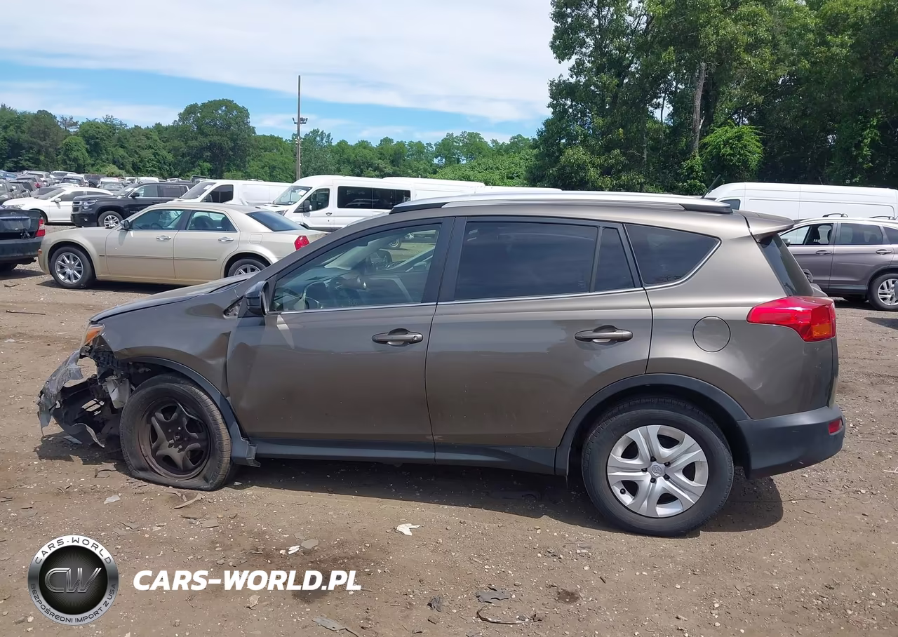 2015 Toyota Rav4 Le VIN:JTMBFREV5FD128851 - 14