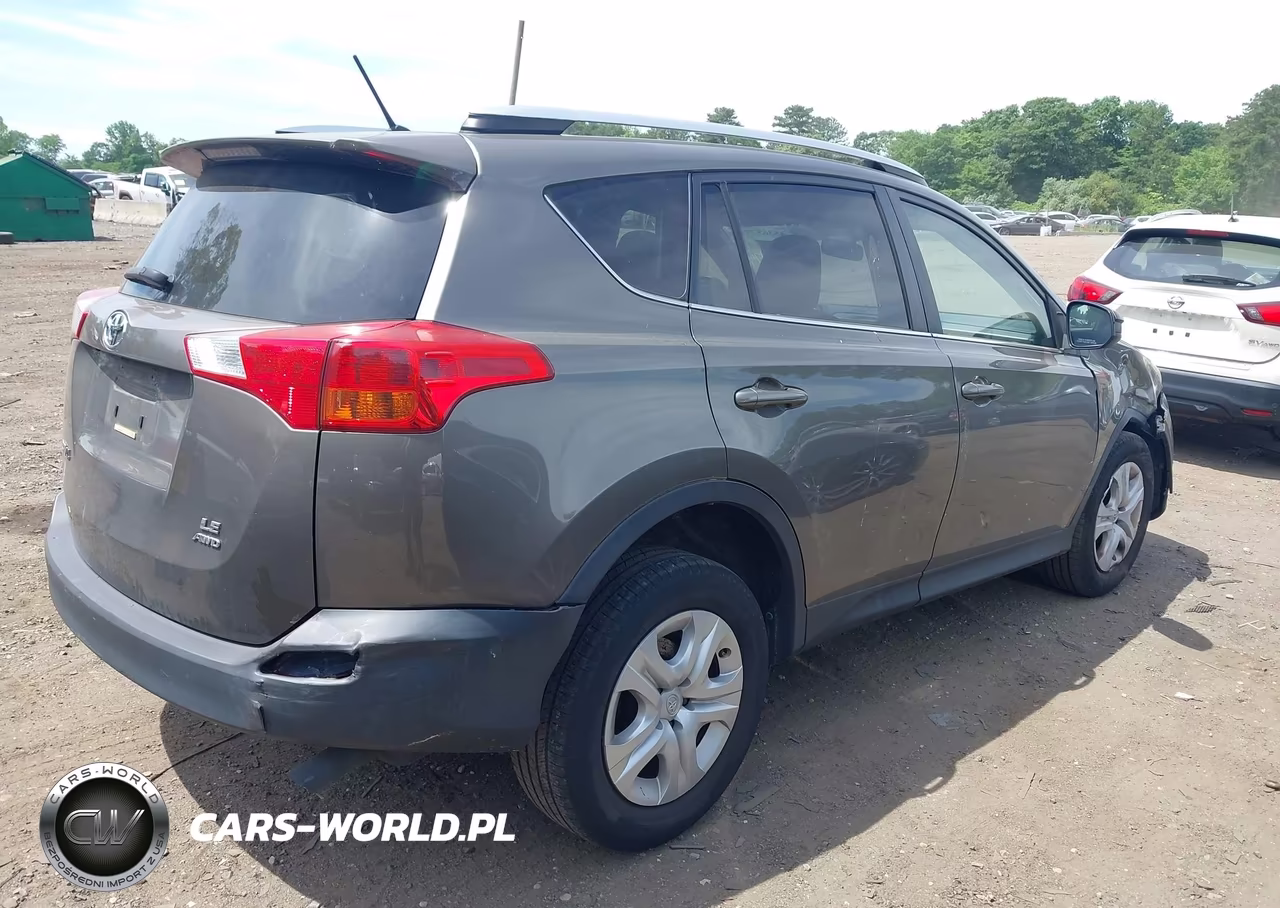 2015 Toyota Rav4 Le VIN:JTMBFREV5FD128851 - 4