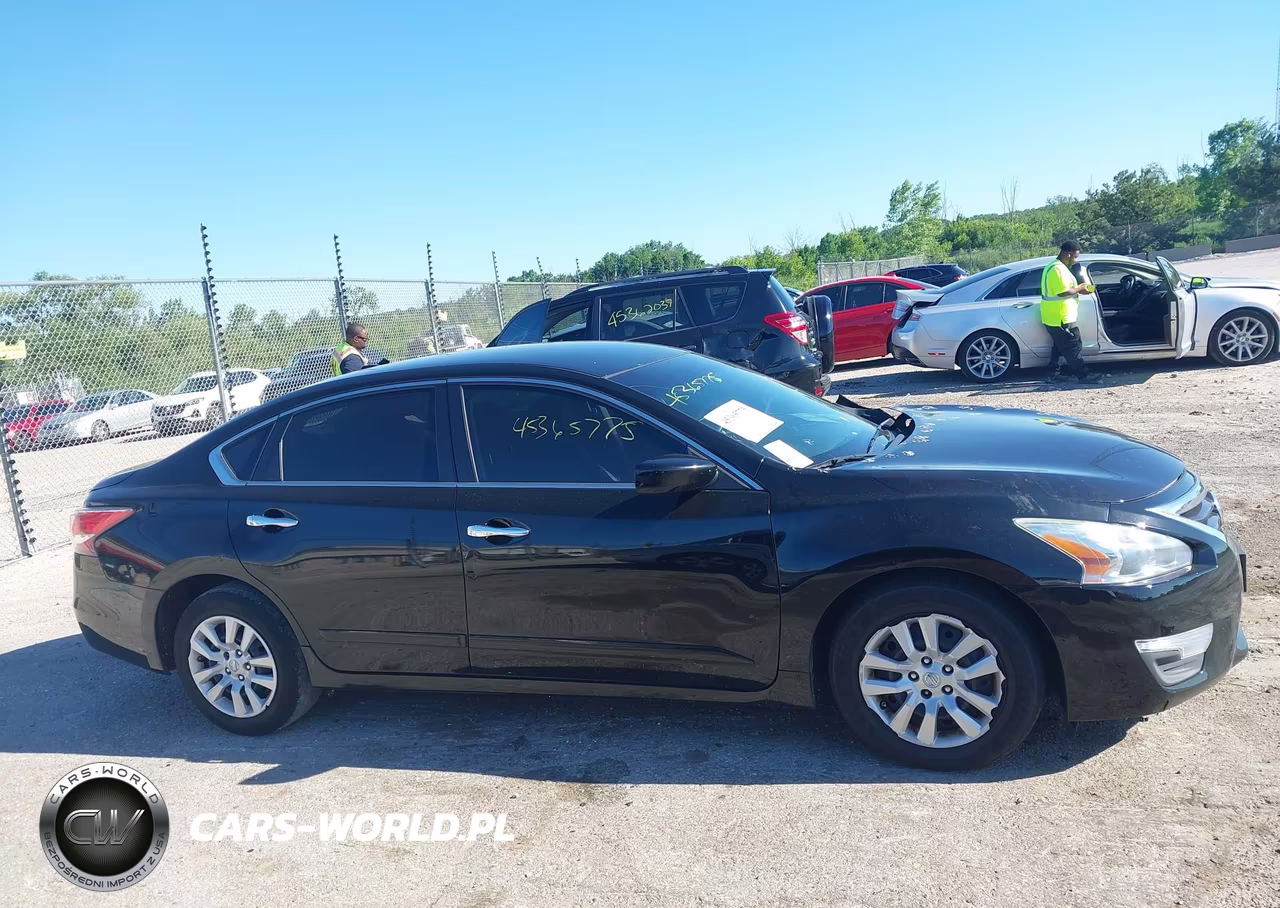 2015 Nissan Altima VIN:1N4AL3AP7FC267786 - 13