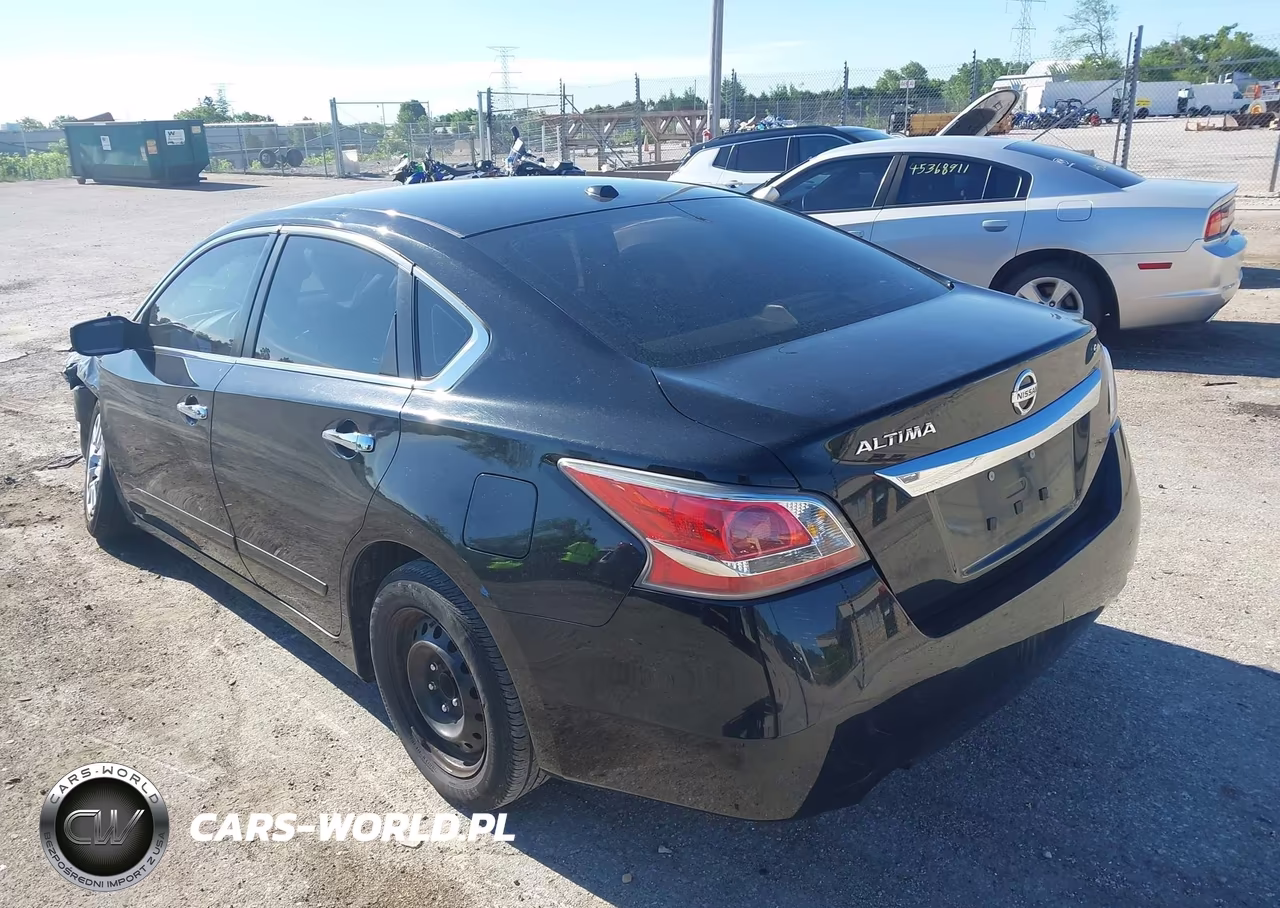 2015 Nissan Altima VIN:1N4AL3AP7FC267786 - 3