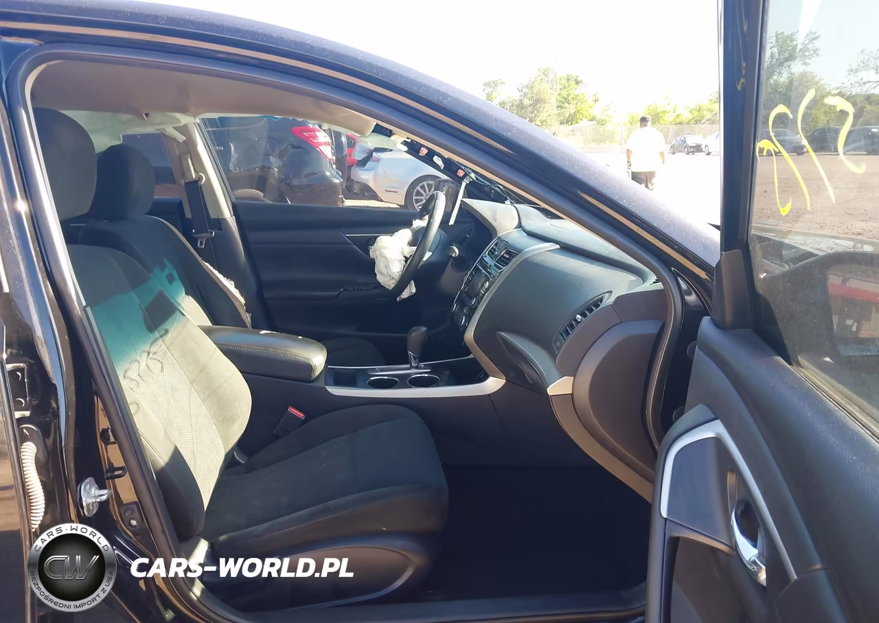 2015 Nissan Altima VIN:1N4AL3AP7FC267786 - 5