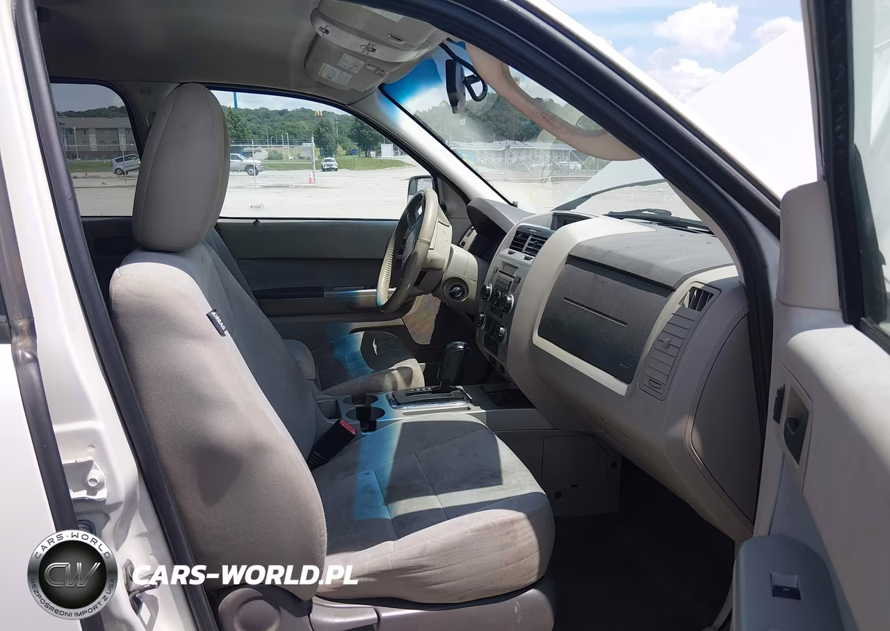 2011 Ford Escape Xlt VIN:1FMCU0D76BKA56973 - 5