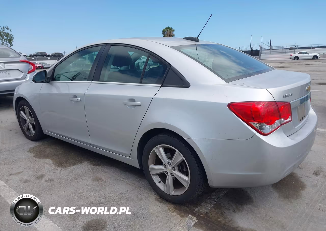 2015 Chevrolet Cruze 2Lt Auto VIN:1G1PE5SB2F7204688 - 3