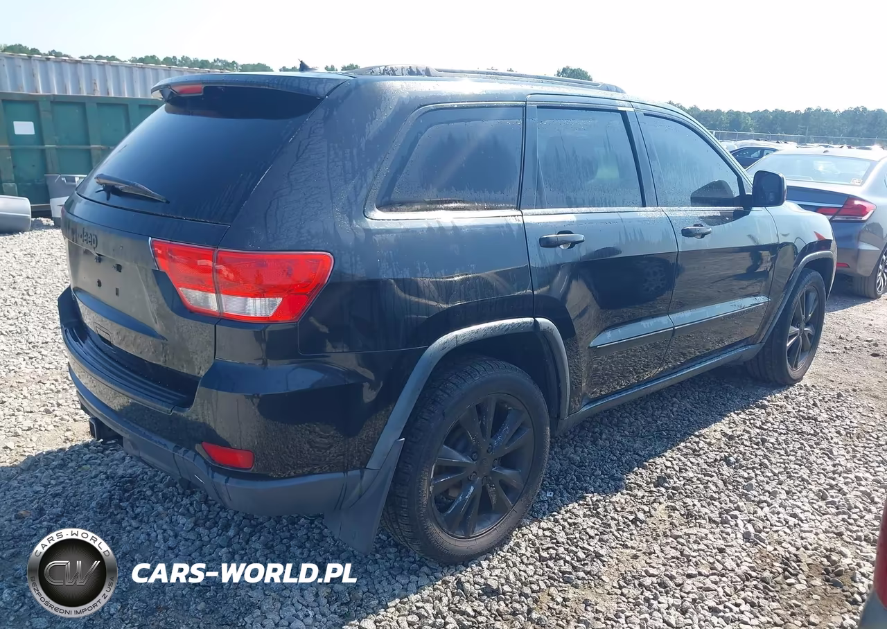 2012 Jeep Grand Cherokee Laredo VIN:1C4RJEAG1CC282133 - 4