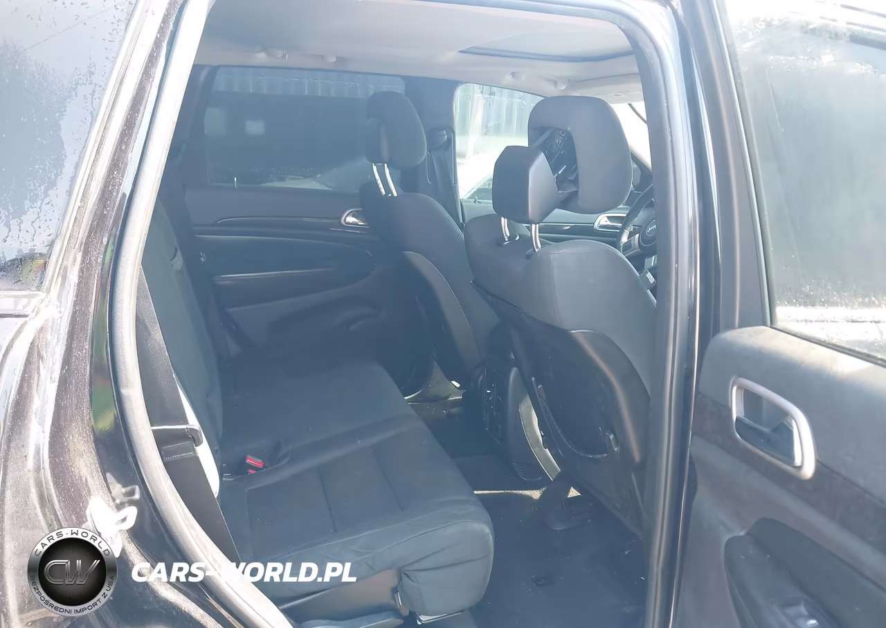 2012 Jeep Grand Cherokee Laredo VIN:1C4RJEAG1CC282133 - 8