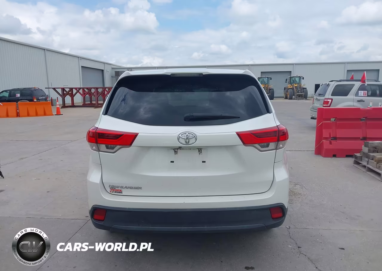 2017 Toyota Highlander Le VIN:5TDZARFHXHS023445 - 16