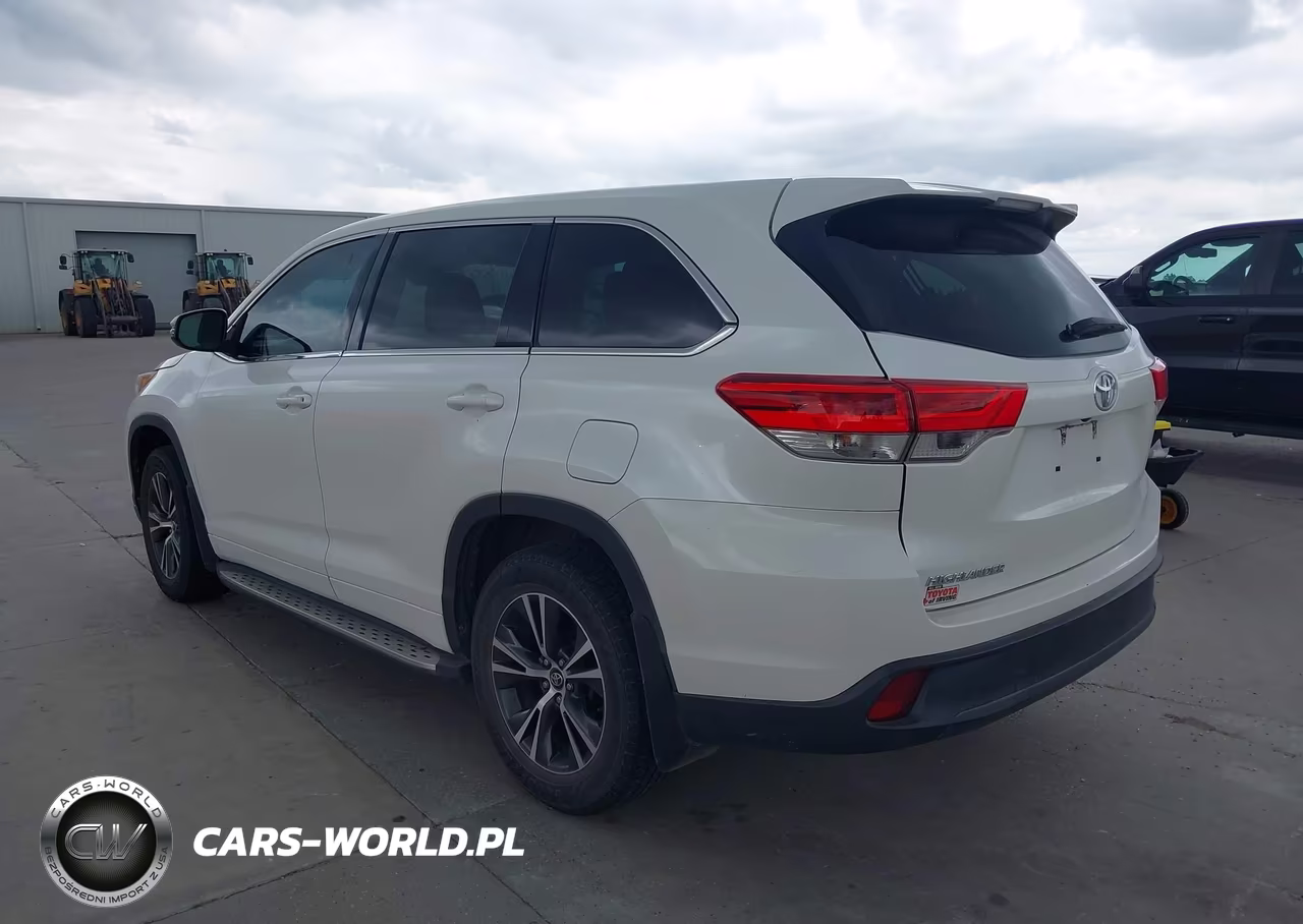 2017 Toyota Highlander Le VIN:5TDZARFHXHS023445 - 3