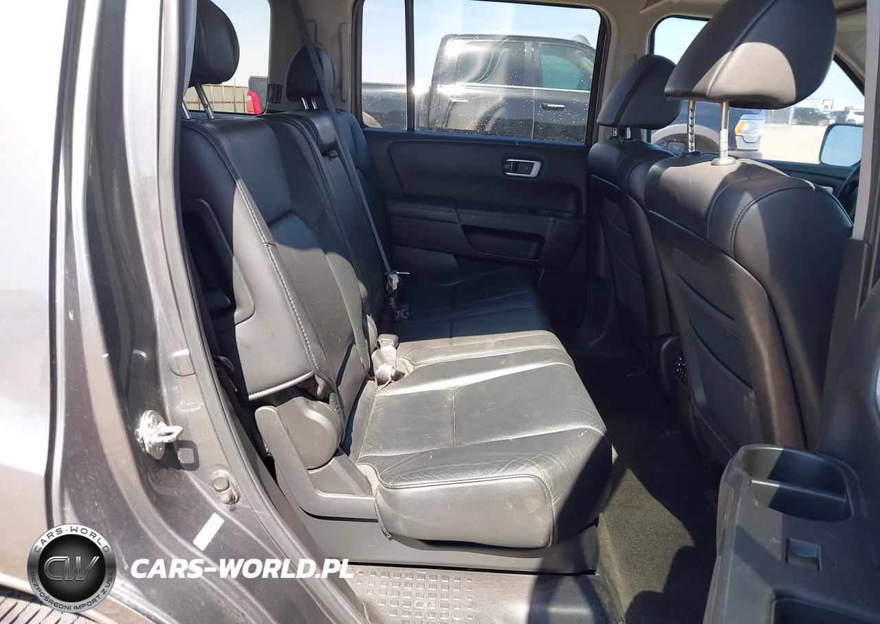 2010 Honda Pilot Ex-L VIN:5FNYF4H66AB024033 - 8