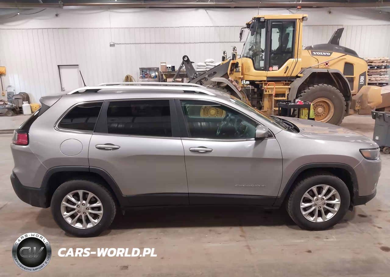 2019 Jeep Cherokee Latitude 4X4 VIN:1C4PJMCB2KD341184 - 13