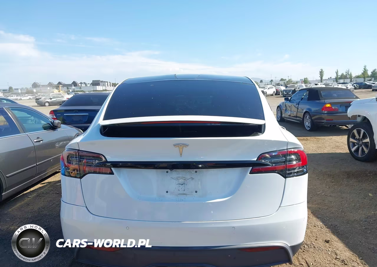 2022 Tesla Model X Dual Motor All-Wheel Drive VIN:7SAXCBE56NF328928 - 16