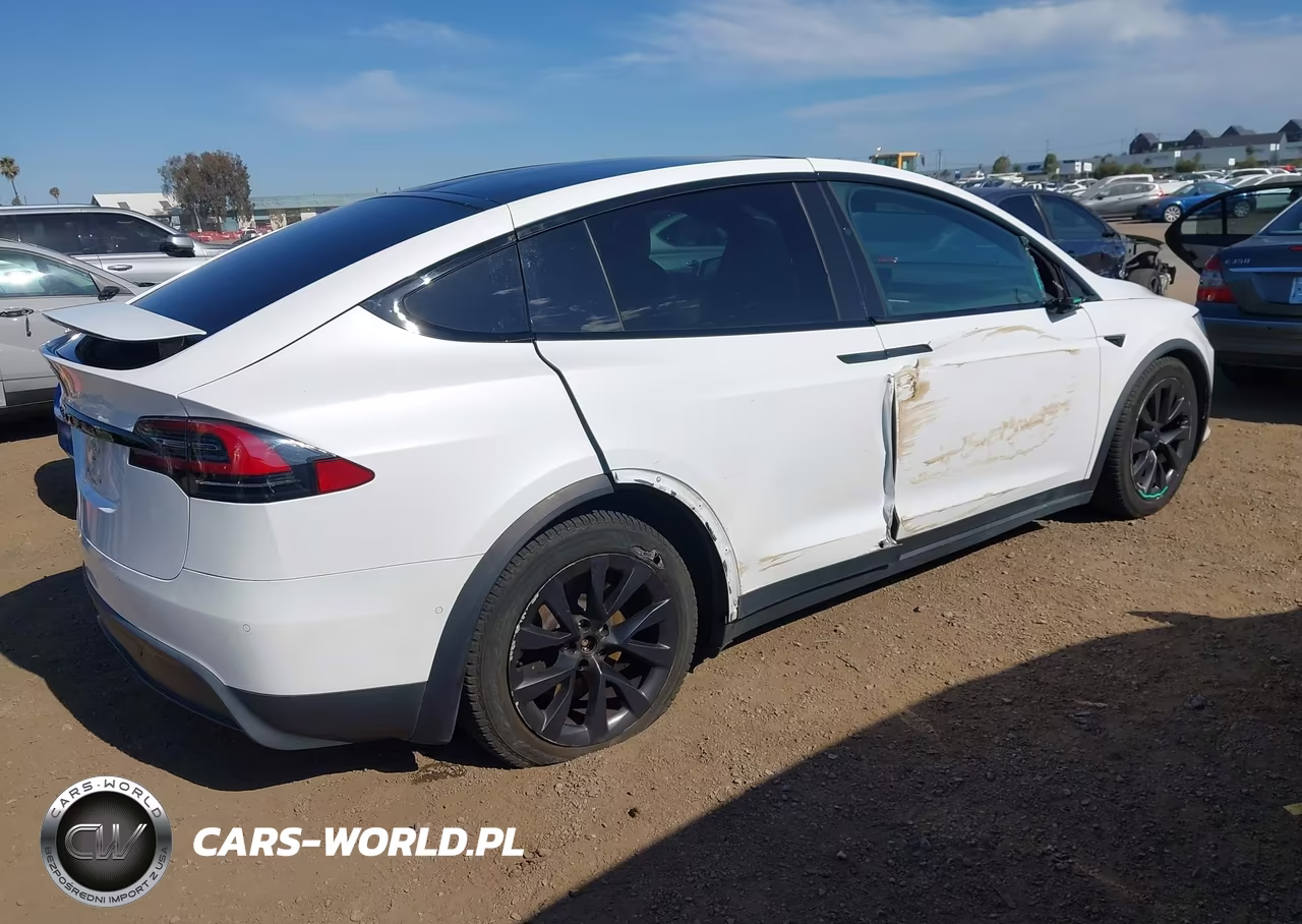 2022 Tesla Model X Dual Motor All-Wheel Drive VIN:7SAXCBE56NF328928 - 4