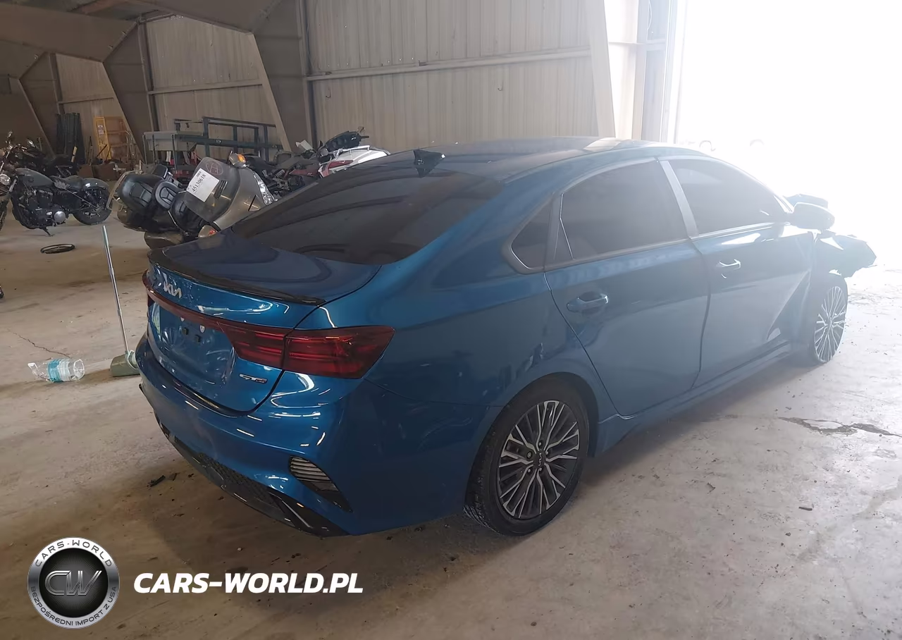2023 Kia Forte Gt-Line VIN:3KPF54AD4PE652593 - 4