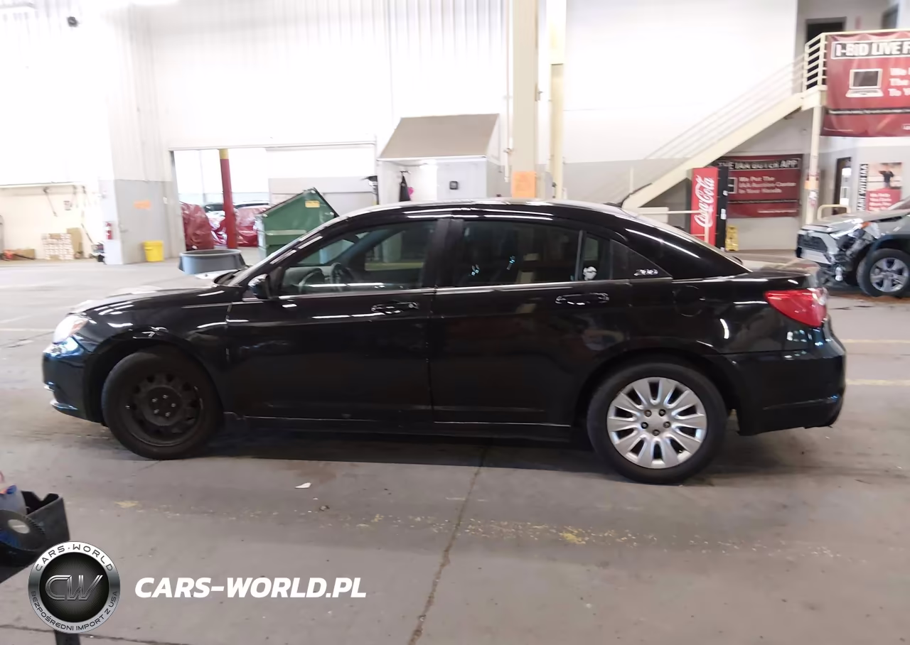 2014 Chrysler 200 Touring VIN:1C3CCBBBXEN184974 - 14