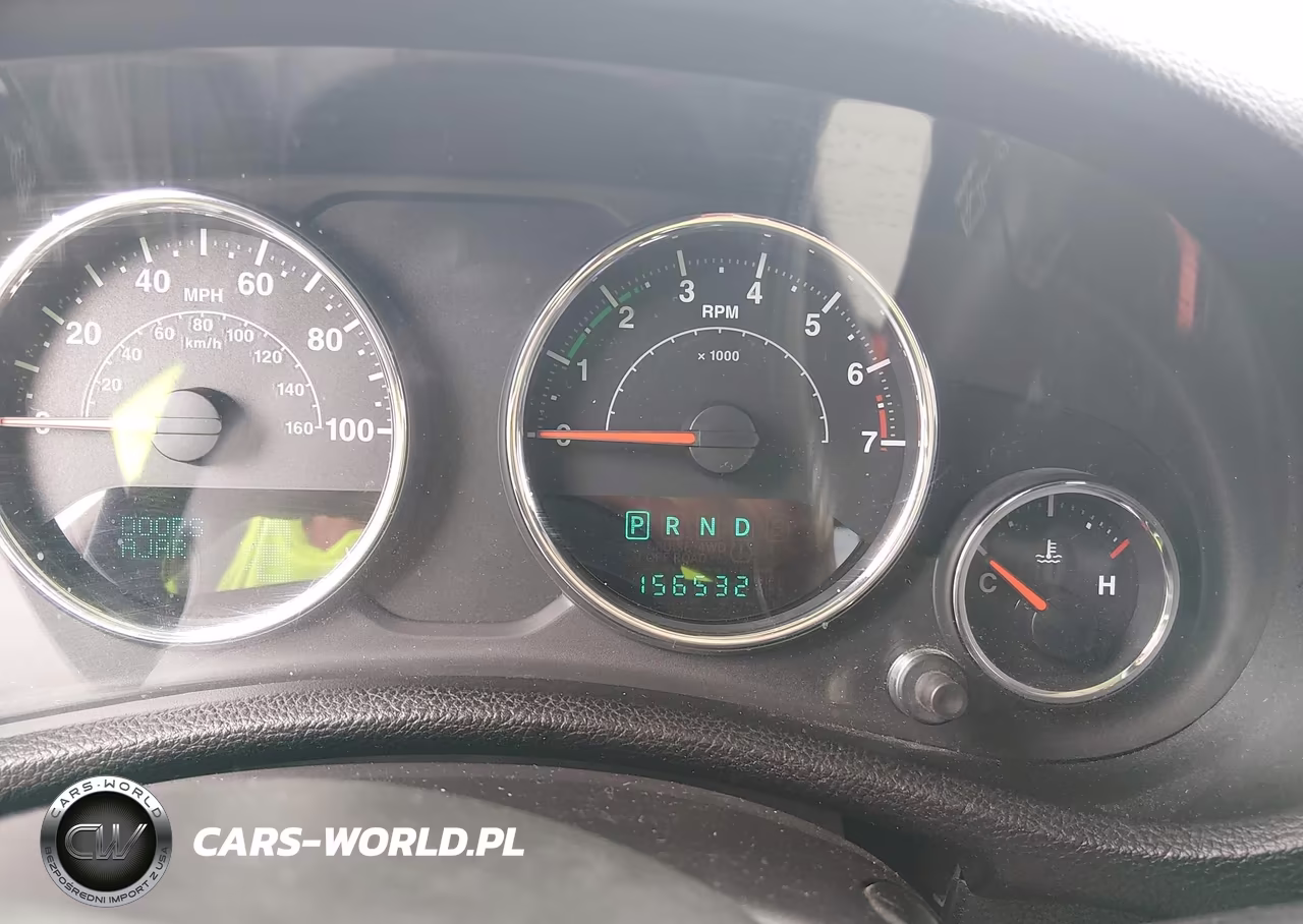 2012 Jeep Wrangler Unlimited Rubicon VIN:1C4HJWFG4CL106851 - 15