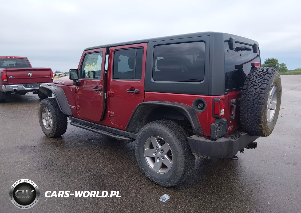 2012 Jeep Wrangler Unlimited Rubicon VIN:1C4HJWFG4CL106851 - 3