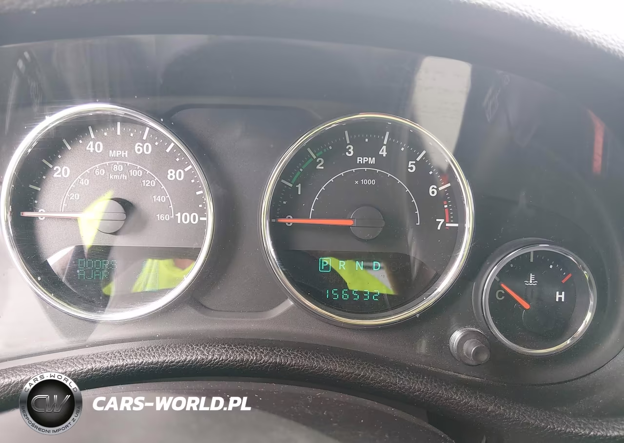 2012 Jeep Wrangler Unlimited Rubicon VIN:1C4HJWFG4CL106851 - 7