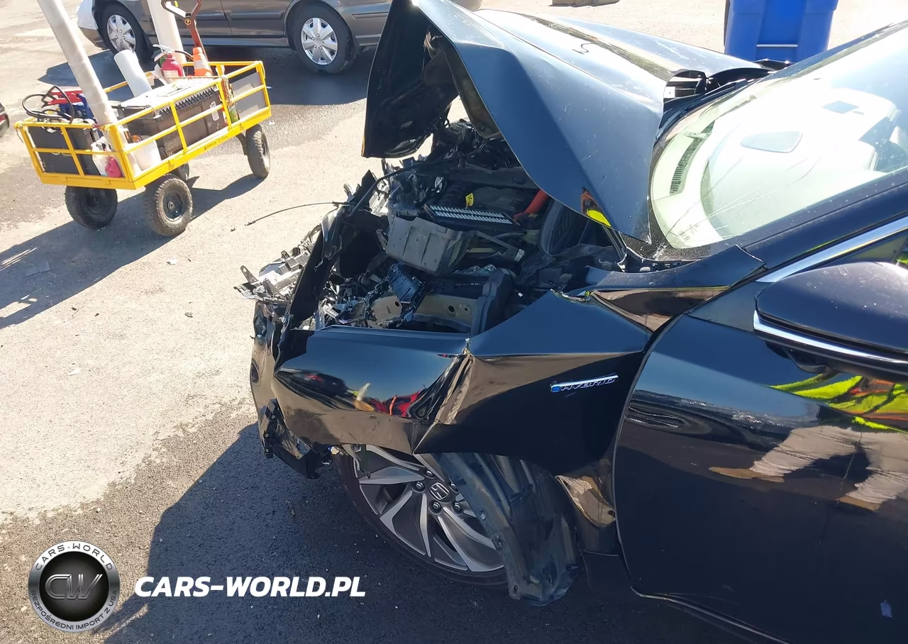 2020 Honda Insight Touring VIN:19XZE4F96LE001526 - 18