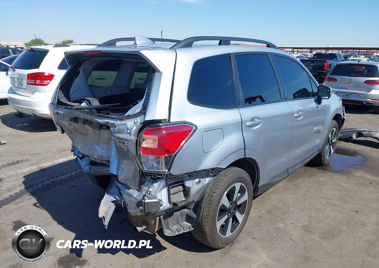 2017 Subaru Forester 2.5I Premium VIN:JF2SJAGC4HH808247 - 4
