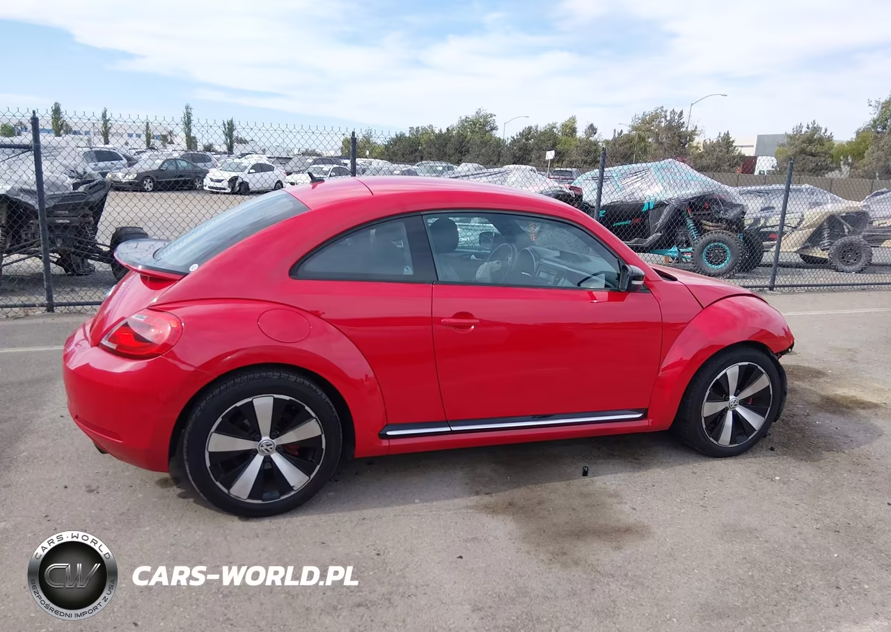 2013 Volkswagen Beetle 2.0T Turbo VIN:3VWVA7AT2DM634883 - 17
