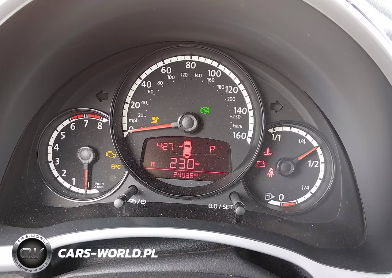 2013 Volkswagen Beetle 2.0T Turbo VIN:3VWVA7AT2DM634883 - 7