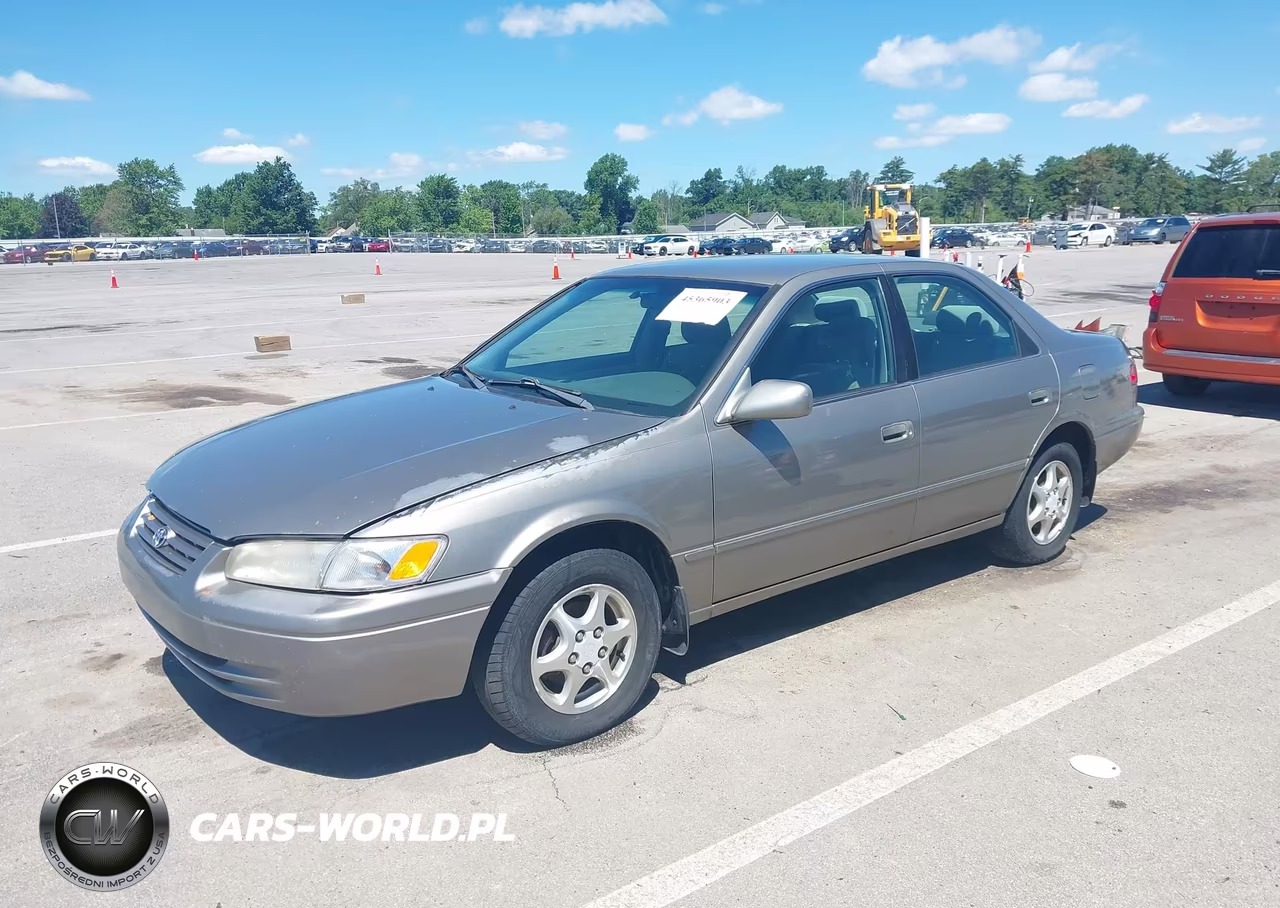 1998 Toyota Camry Le VIN:4T1BG28K8WU322078 - 2