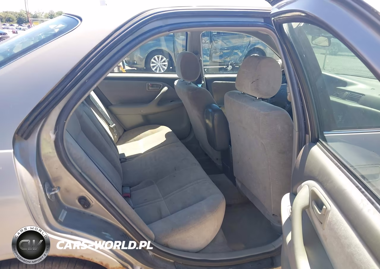 1998 Toyota Camry Le VIN:4T1BG28K8WU322078 - 8