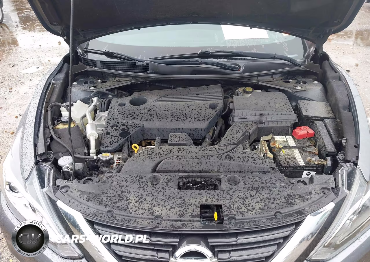 2018 Nissan Altima 2.5 Sr VIN:1N4AL3AP8JC138674 - 10