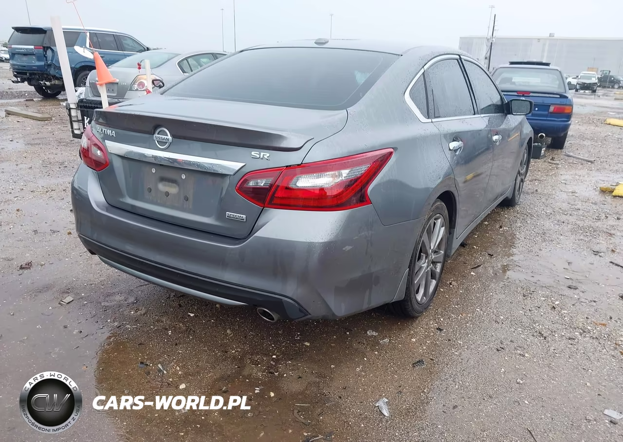 2018 Nissan Altima 2.5 Sr VIN:1N4AL3AP8JC138674 - 4