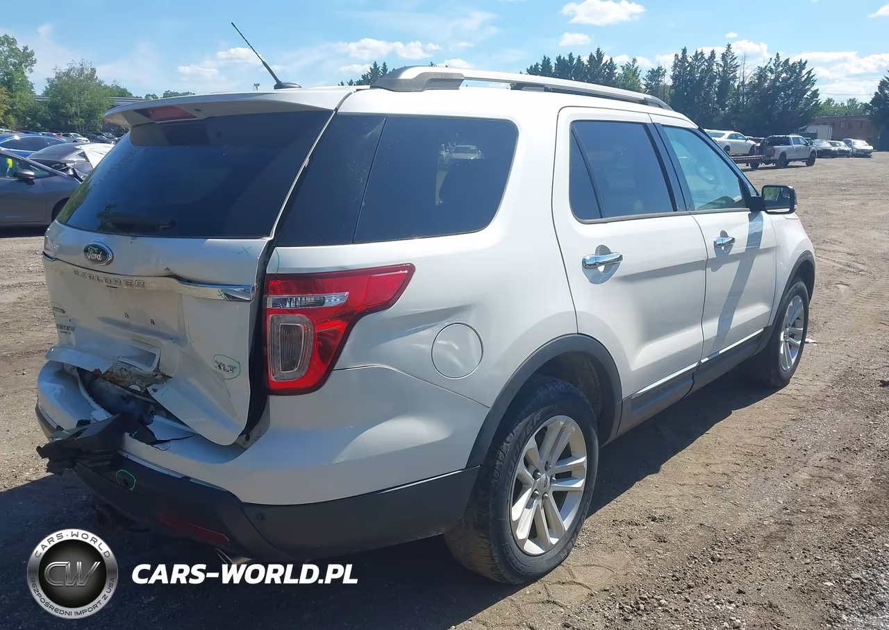 2015 Ford Explorer Xlt VIN:1FM5K8D83FGB20370 - 4