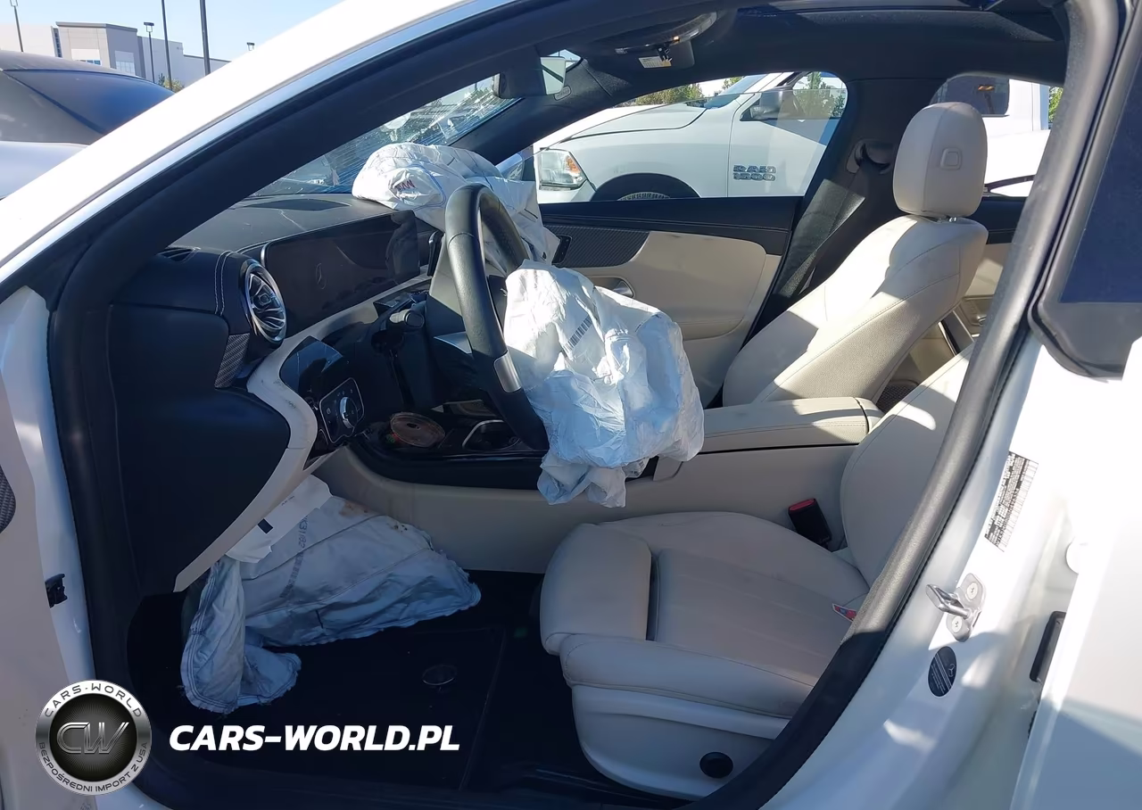 2025 Mercedes-Benz Cla 250 Coupe VIN:W1K5J4GB0SN496334 - 5