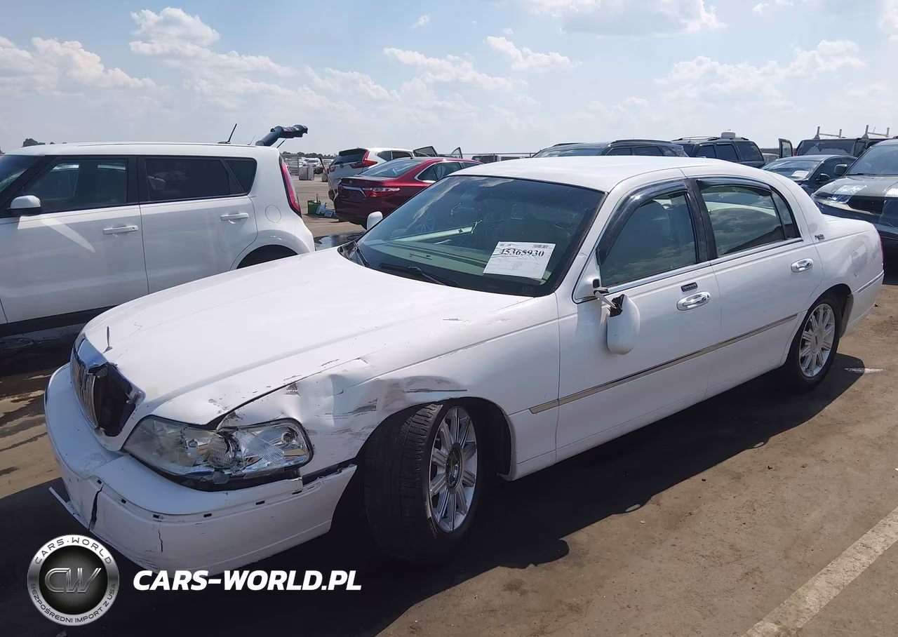 2009 Lincoln Town Car Signature Limited VIN:2LNHM82VX9X612523 - 2