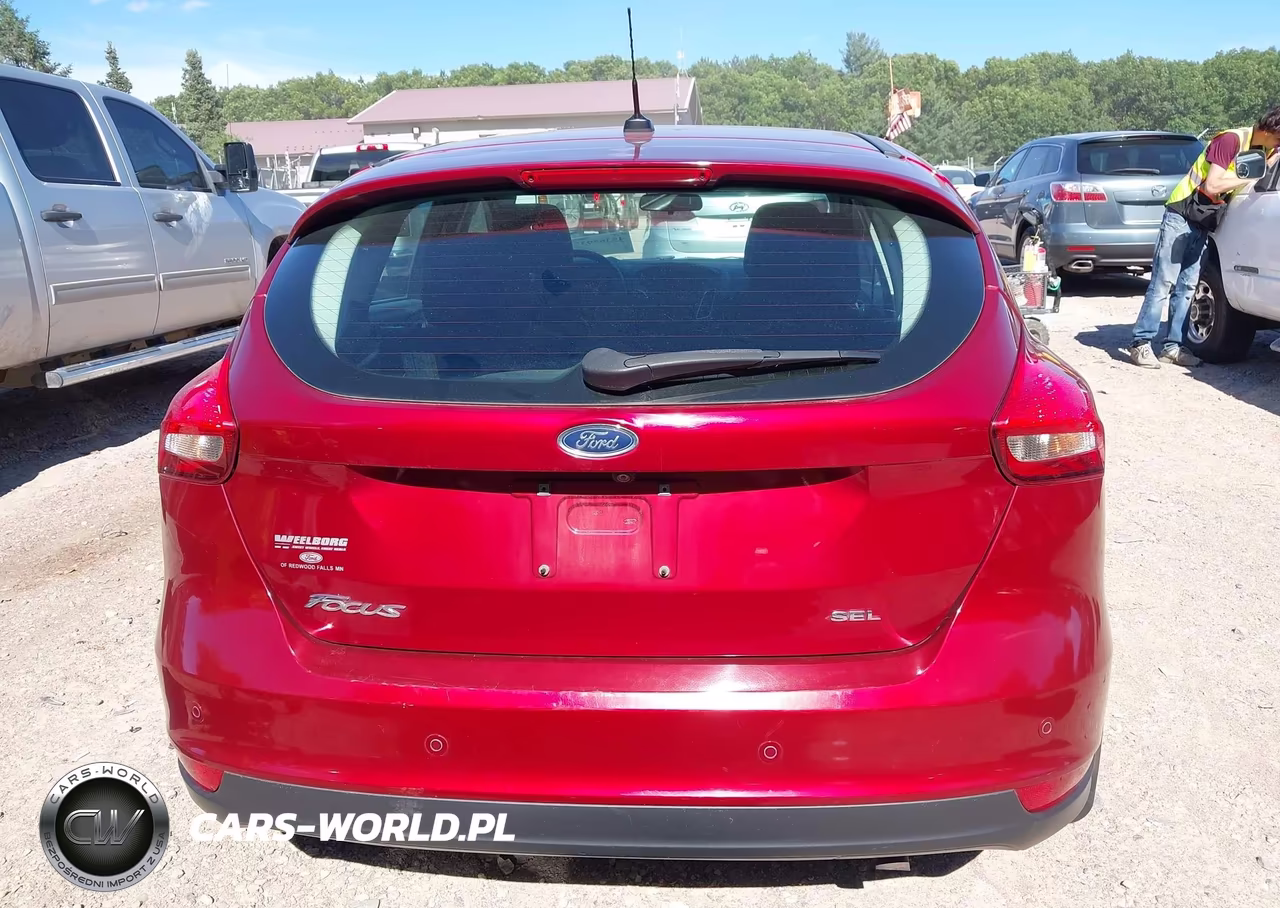 2017 Ford Focus Sel VIN:1FADP3M2XHL214682 - 16