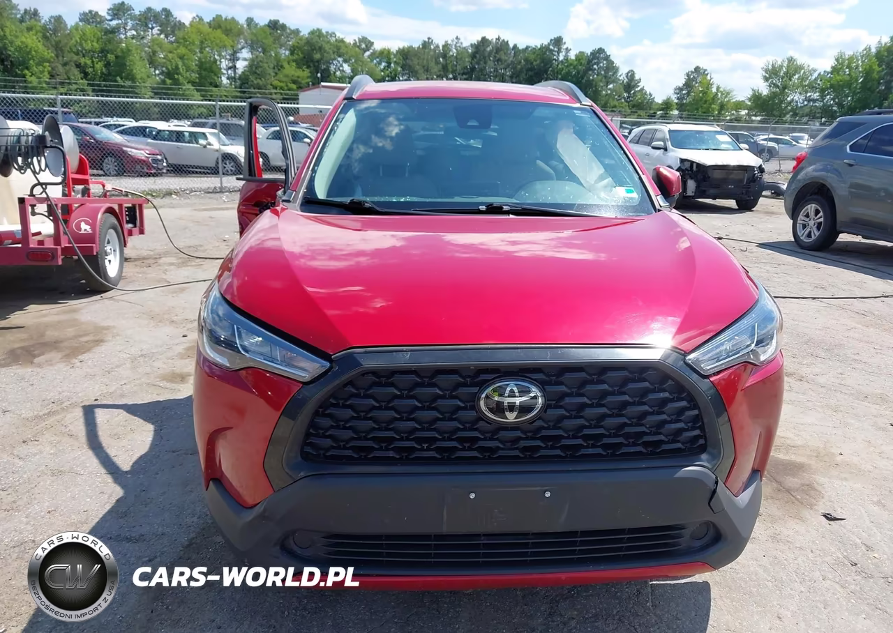 2022 Toyota Corolla Cross Le VIN:7MUCAAAG2NV012639 - 12