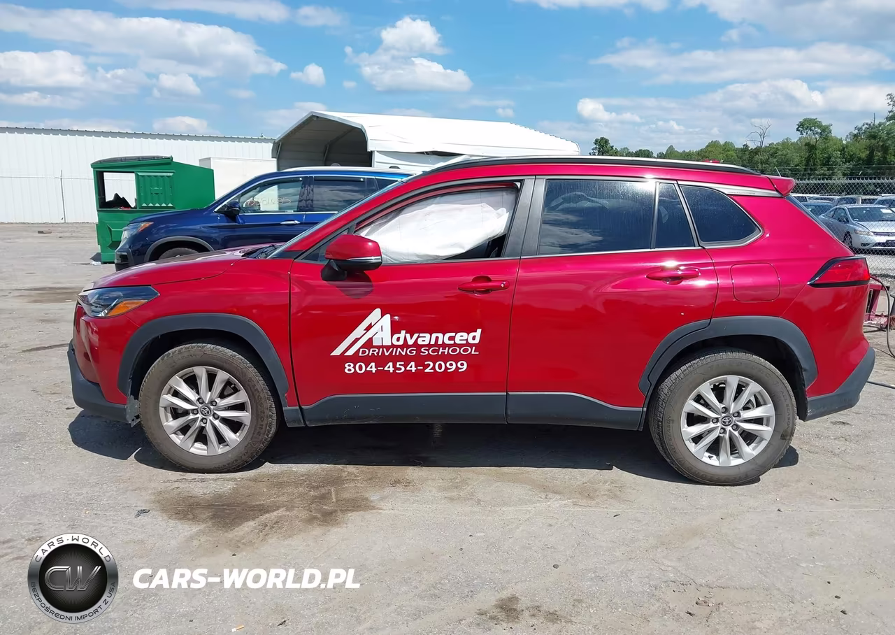 2022 Toyota Corolla Cross Le VIN:7MUCAAAG2NV012639 - 14