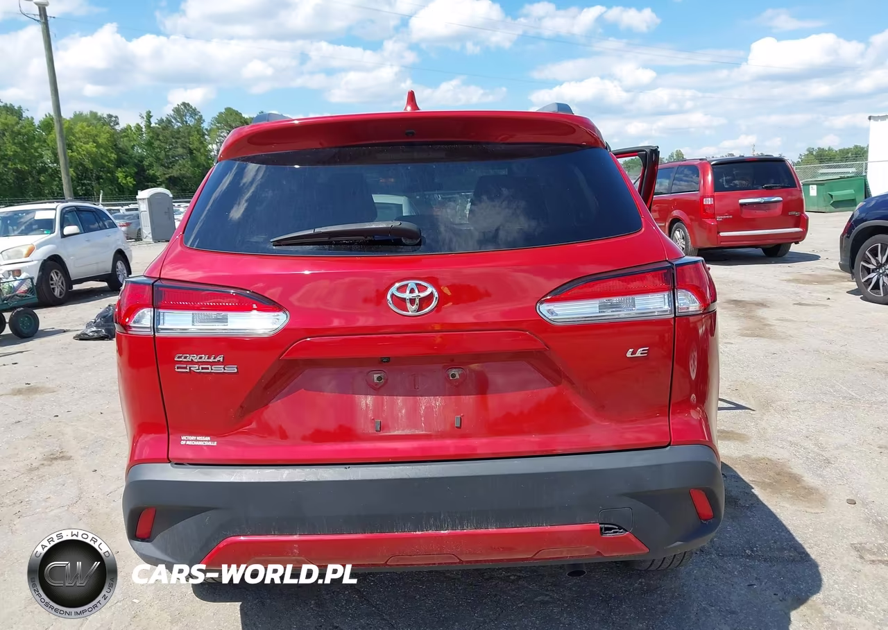 2022 Toyota Corolla Cross Le VIN:7MUCAAAG2NV012639 - 16