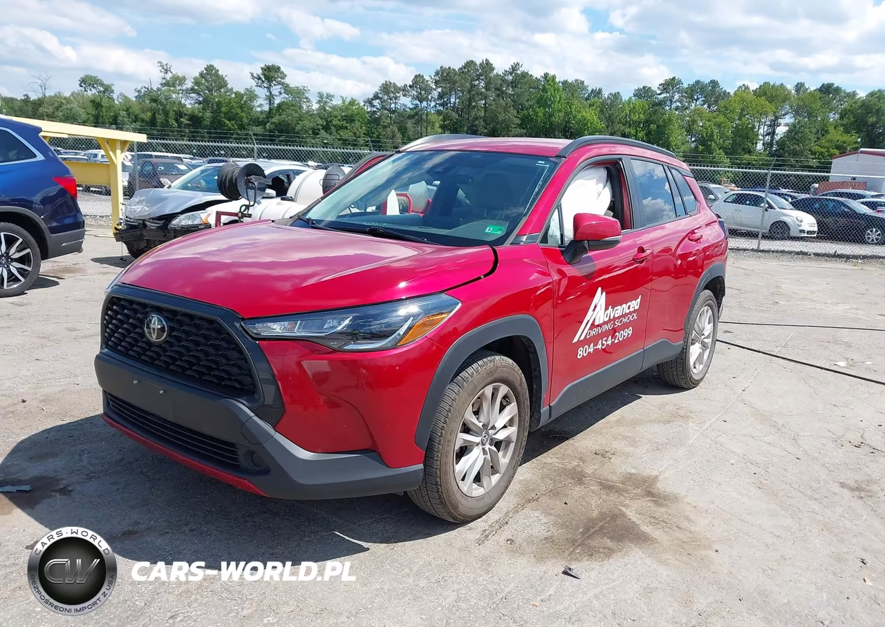 2022 Toyota Corolla Cross Le VIN:7MUCAAAG2NV012639 - 2