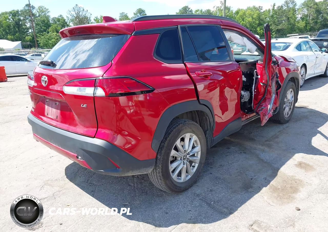 2022 Toyota Corolla Cross Le VIN:7MUCAAAG2NV012639 - 4