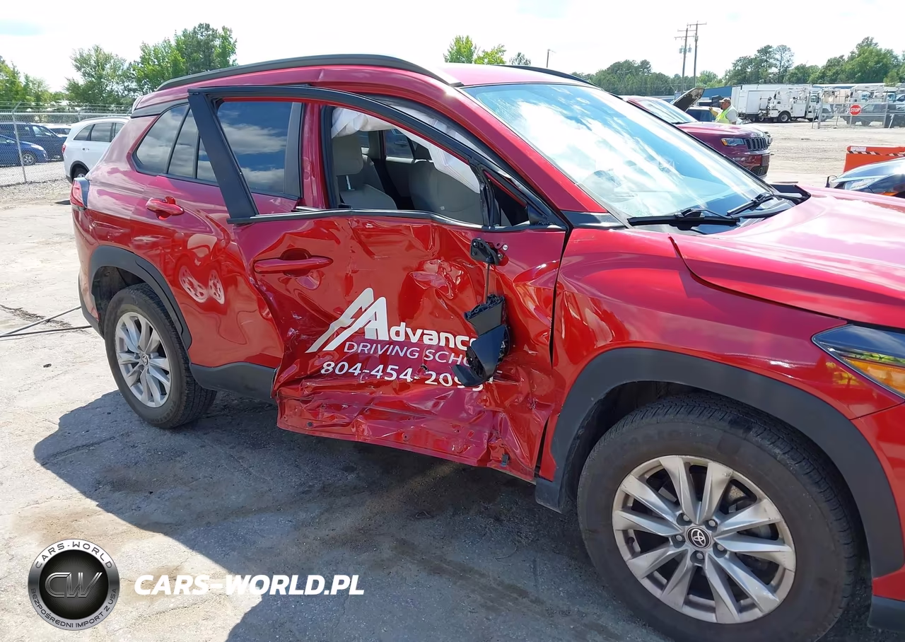 2022 Toyota Corolla Cross Le VIN:7MUCAAAG2NV012639 - 6