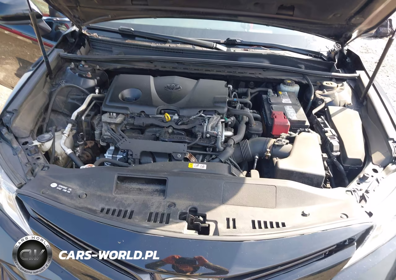 2018 Toyota Camry Le VIN:JTNB11HK7J3023112 - 10