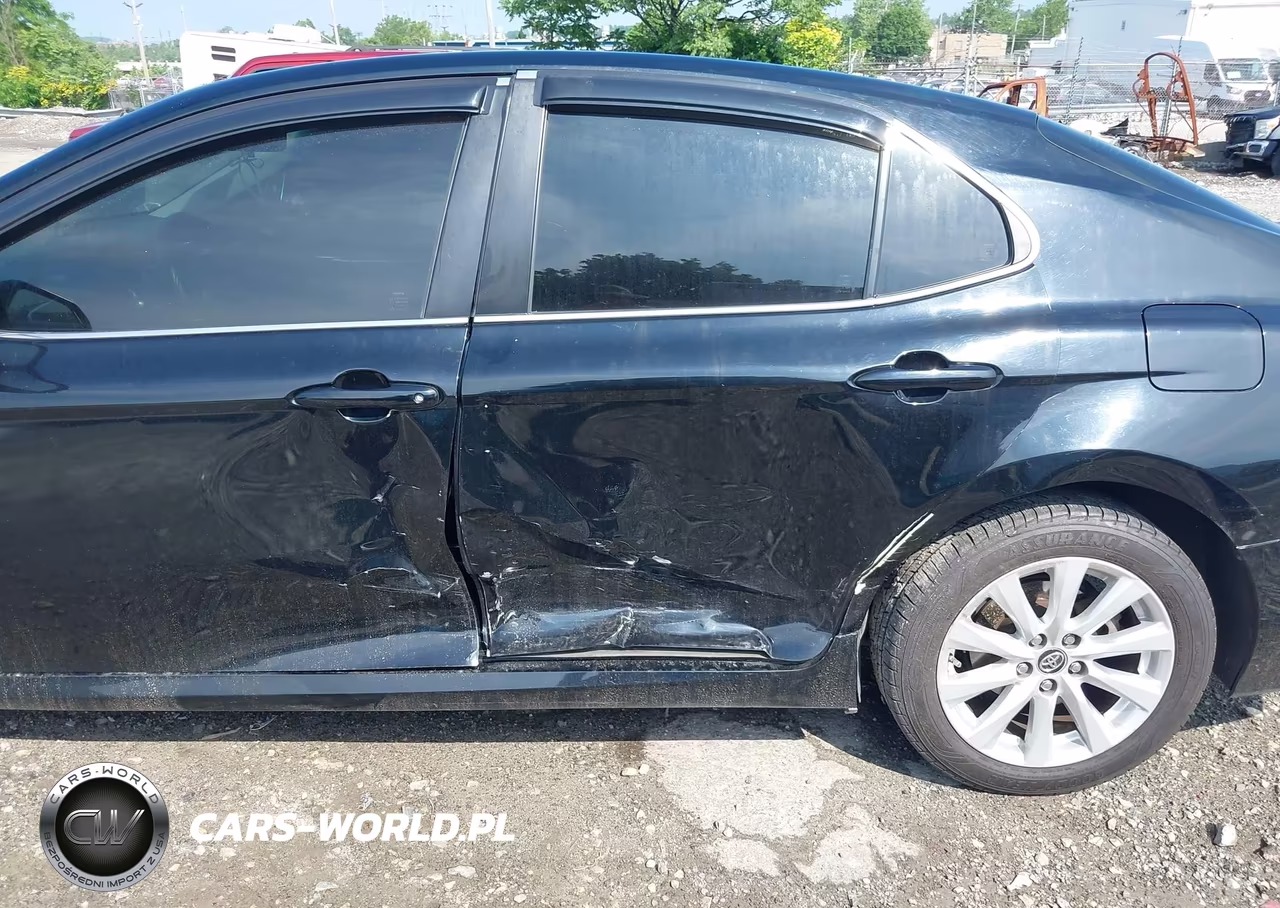 2018 Toyota Camry Le VIN:JTNB11HK7J3023112 - 6
