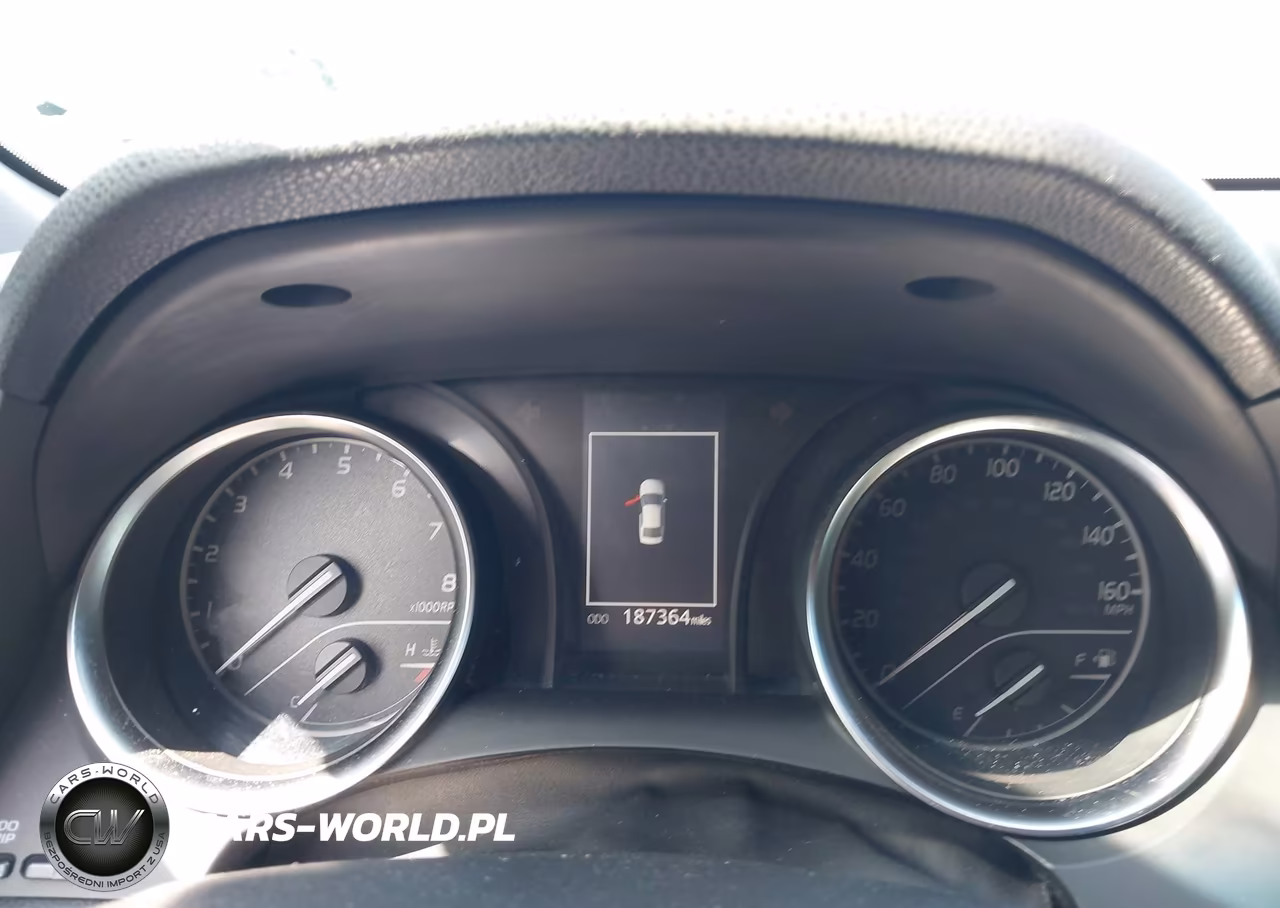 2018 Toyota Camry Le VIN:JTNB11HK7J3023112 - 7