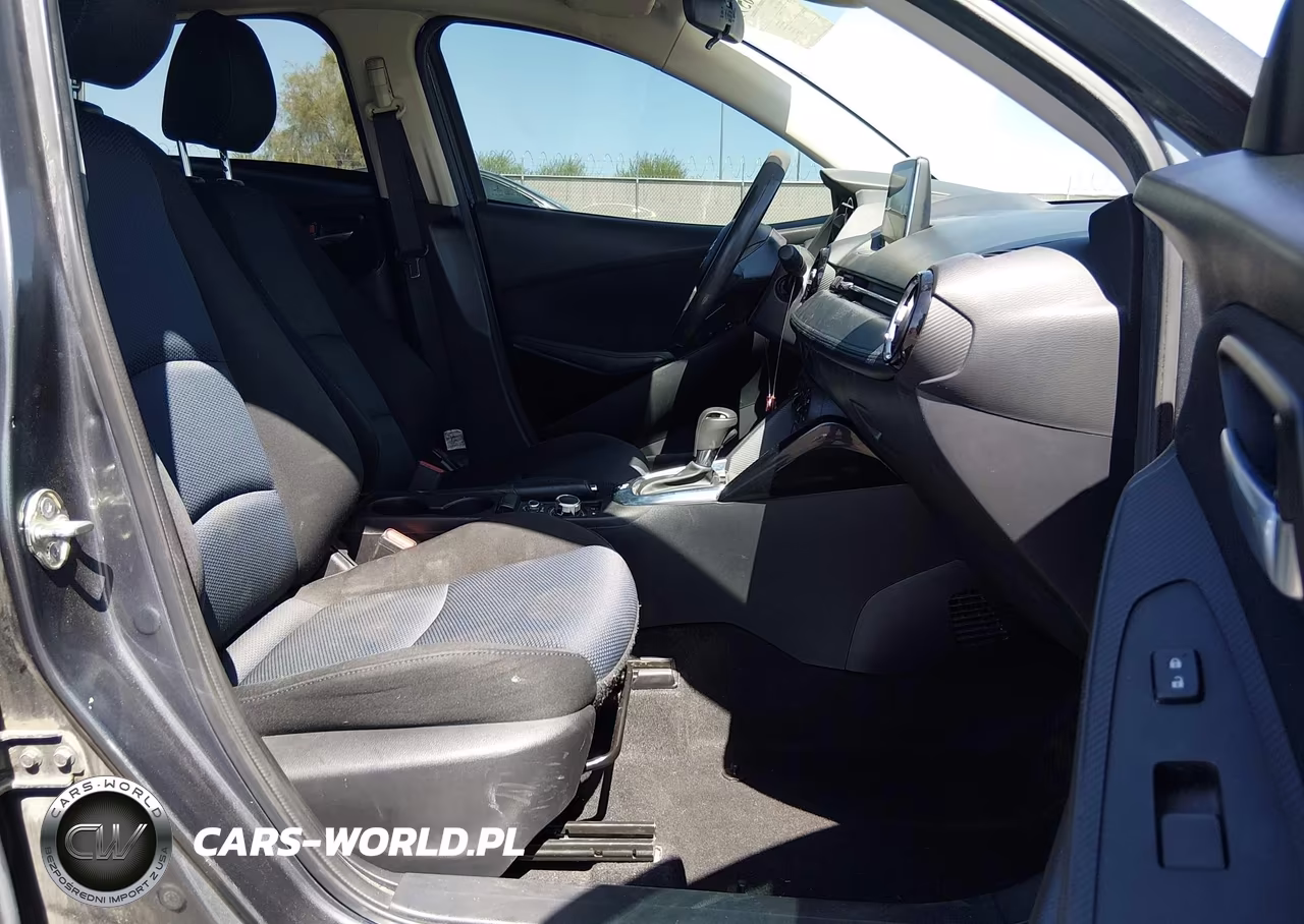 2017 Toyota Yaris Ia VIN:3MYDLBYV4HY179473 - 5